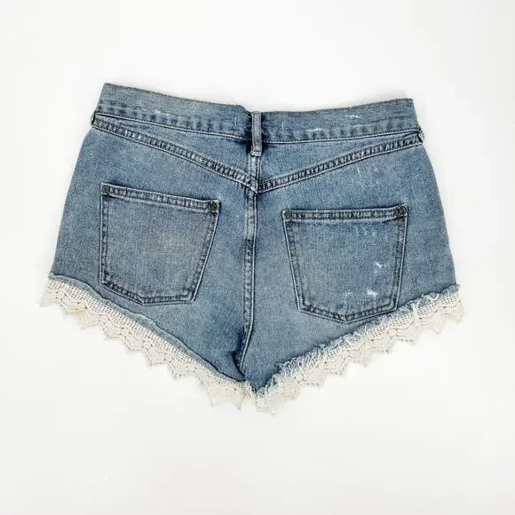 Free People Lace Crochet Trim Cut-Off Distressed Boho Denim Shorts Size 25 - Picture 2 of 10